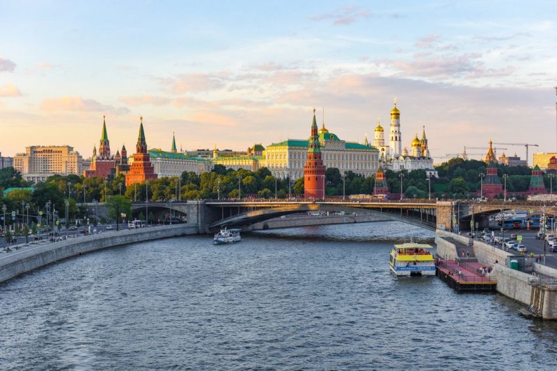 Москва река в городе
