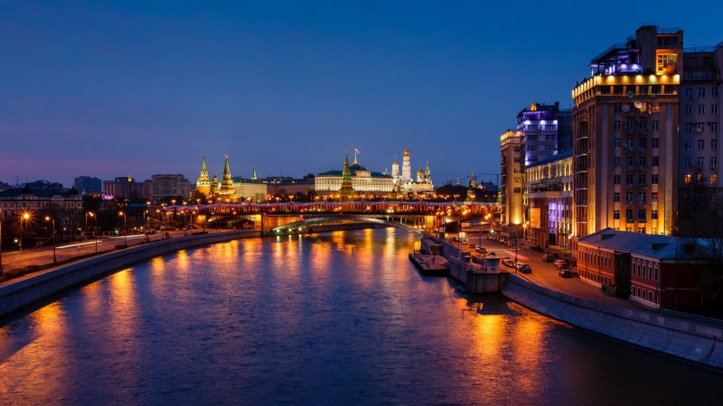 Вид на Кремль с Устьинского моста