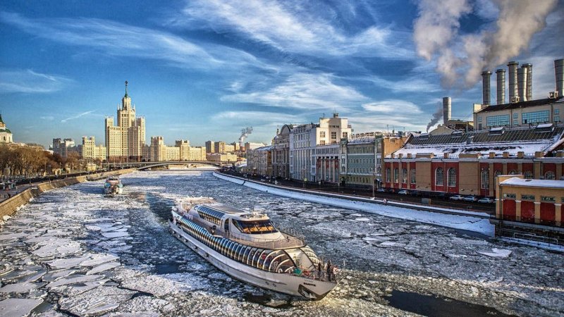 Теплоход Москва река