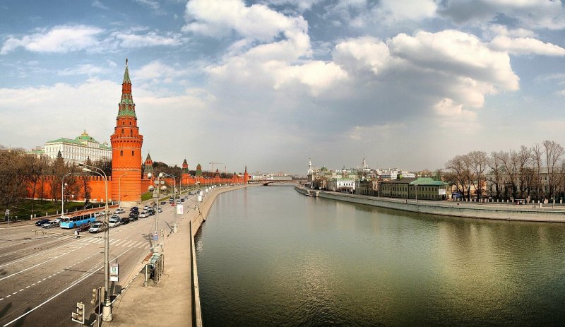 Московский Кремль вид с Патриаршего моста
