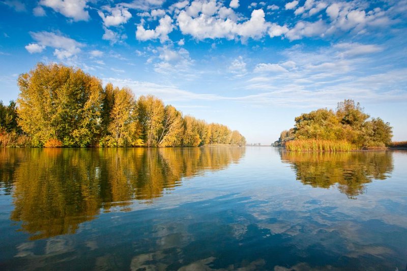 Волга река волна Астрахань лето