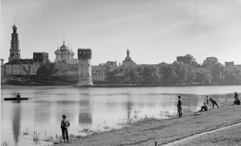 Новодевичий монастырь в 1930-е годы