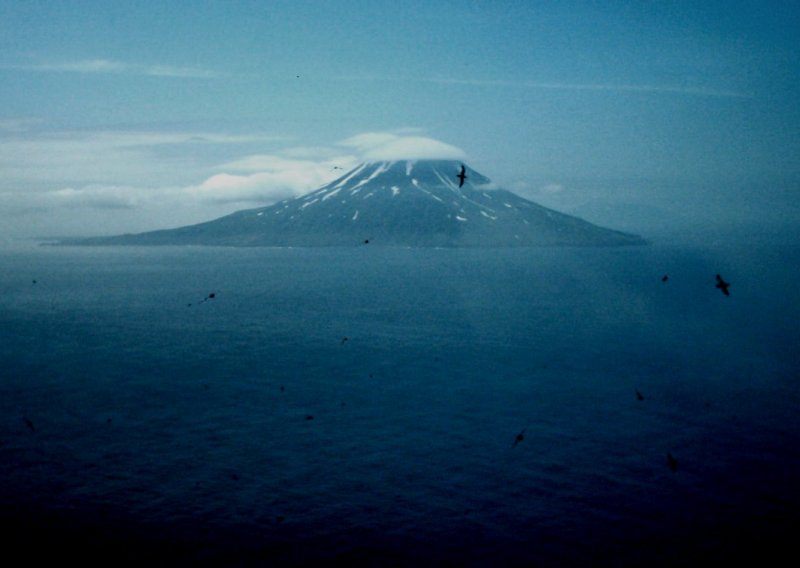 Остров Матуа вулкан