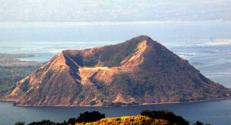 Филиппины гора Тааль