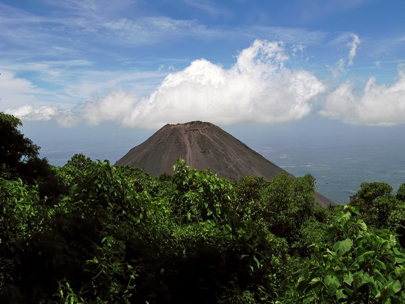Сальвадорский вулкан Исалько