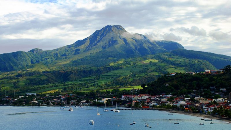 Вулкан Монтань-Пеле (Мартиника).