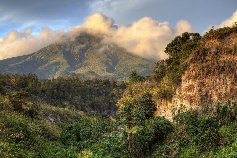 Вулкан Монтань-Пеле (Мартиника).