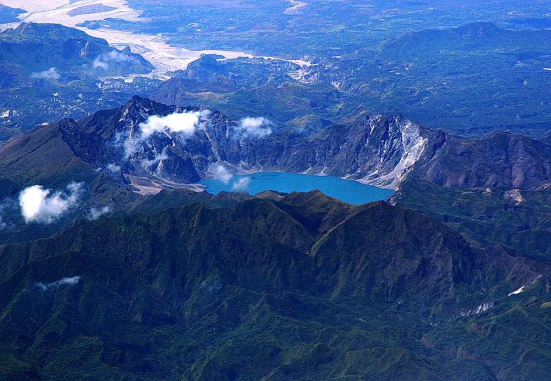 Вулкан Пинатубо
