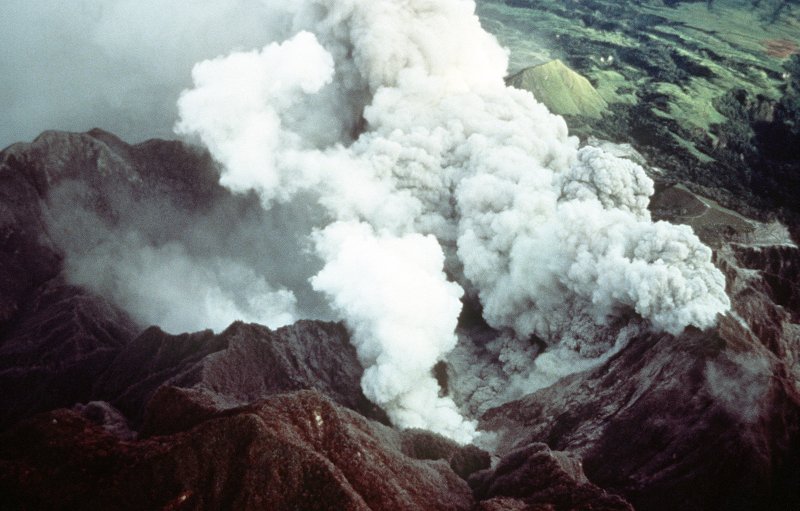 Пинатубо вулкан 1991