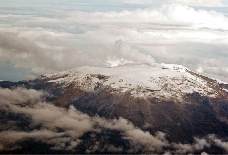 Вулкан Невадо-дель-Руис живопись