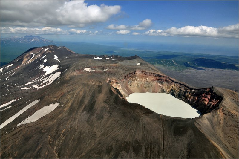 Ключевская сопка и Авачинский вулкан