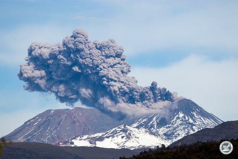 Массовое восхождение на вулкан Камчатки