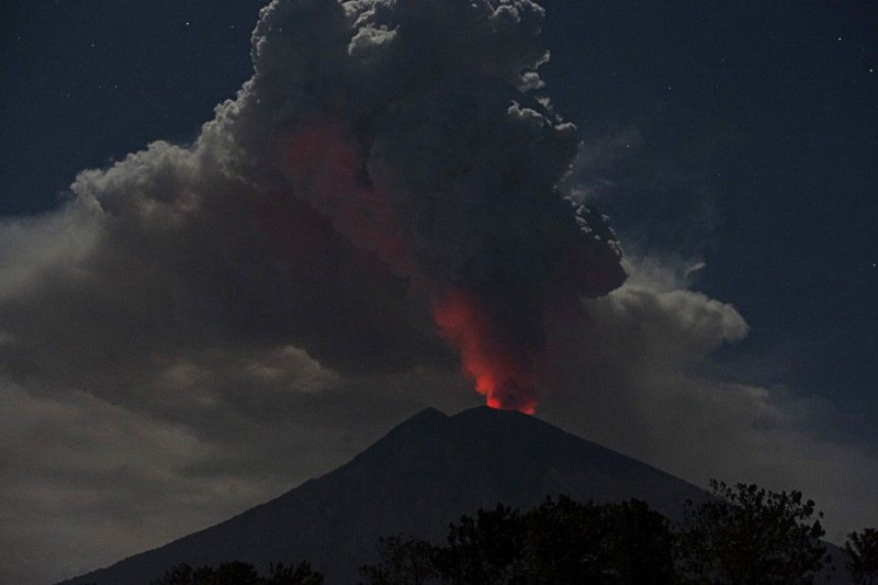 Бали вулканы лава