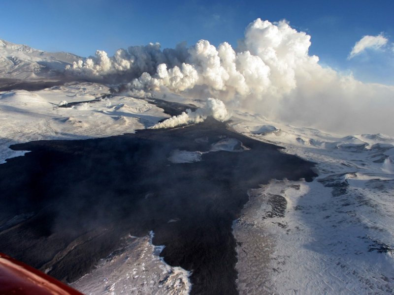 Вулкан Толбачик извержение 2012