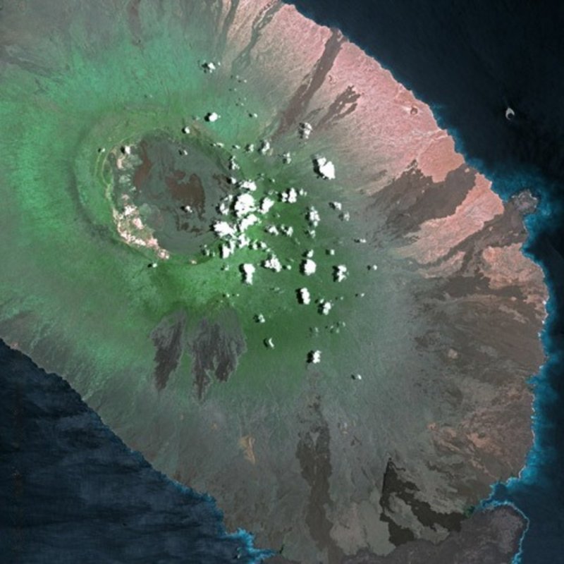 Вулкан на острове Исабела Дарвин