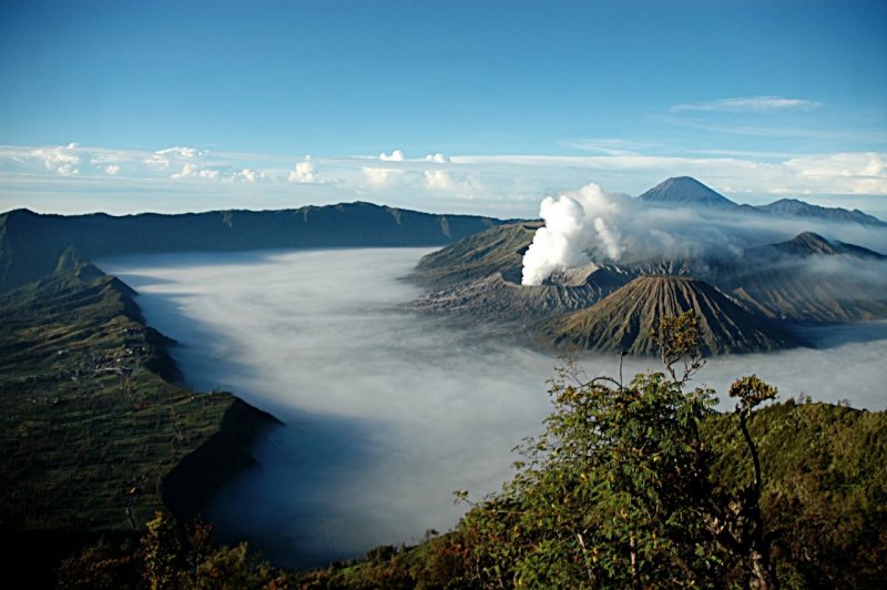 Тоба (Суматра, Индонезия) вулкан