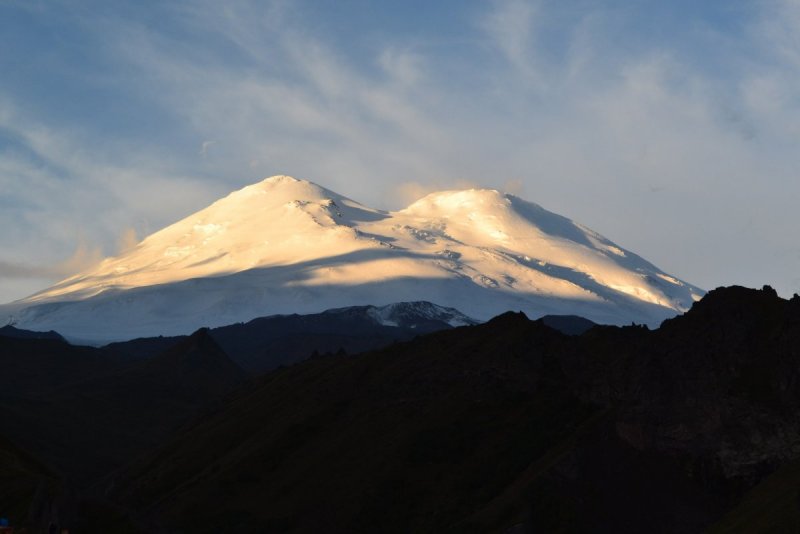 Вулканические горы Эльбрус