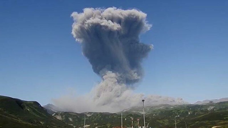 Эбеко вулкан извержение вулкана