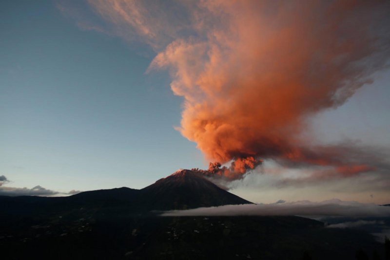 Вулкан в Латинской Америке Котопахи