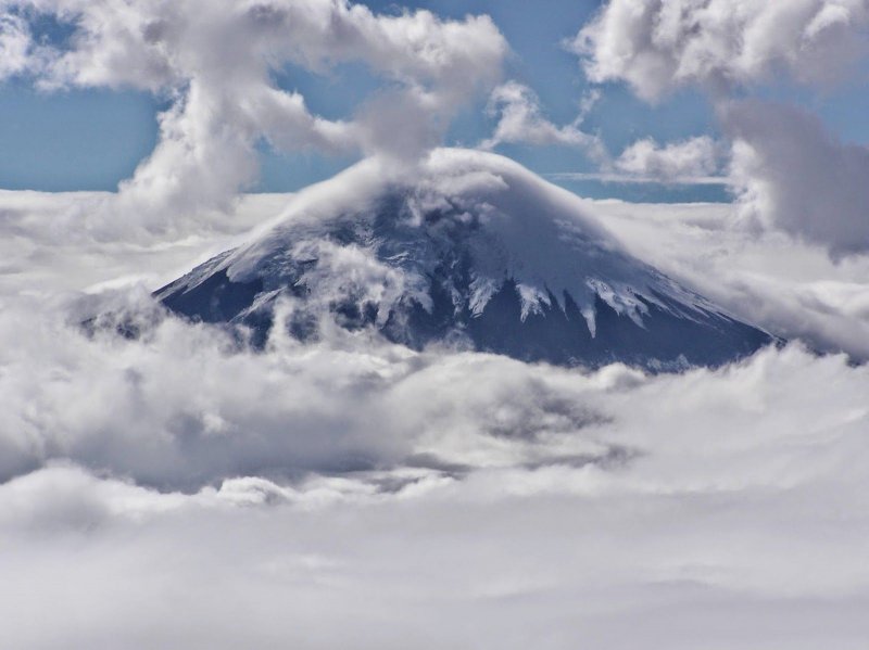 Вулкан Котопахи извержение
