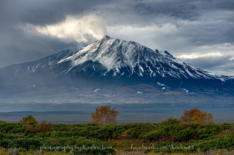 Камчатка Авачинский вулкан осень