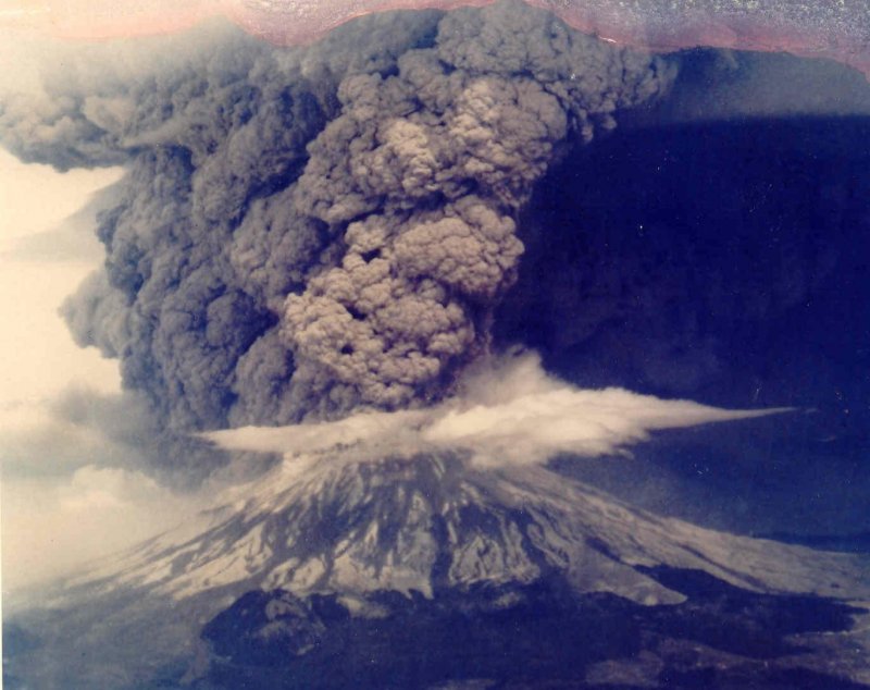 Извержение индонезийского вулкана Тамбора