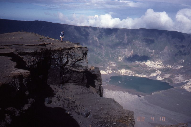 Вулкан Тамбора в состоянии покоя