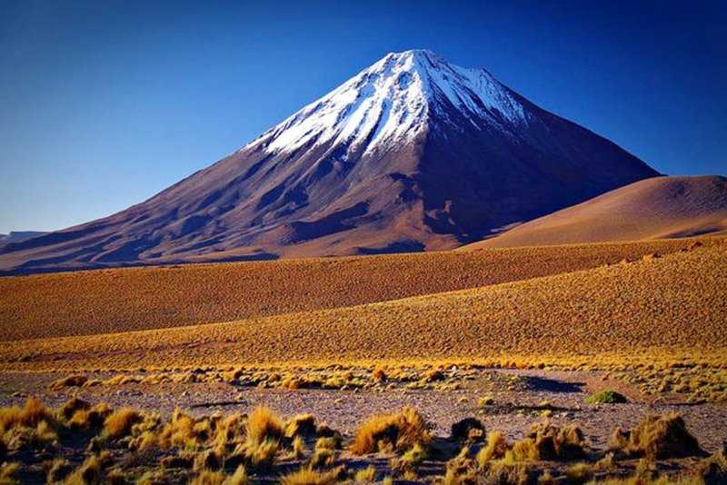 Вулкан Охос дель Саладо Чили