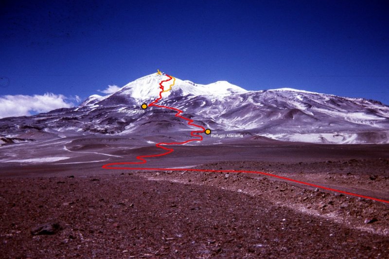 Извержение вулкана Охос-дель-Саладо