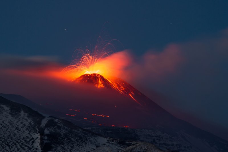 Самый высокий вулкан в мире Охос-дель-Саладо