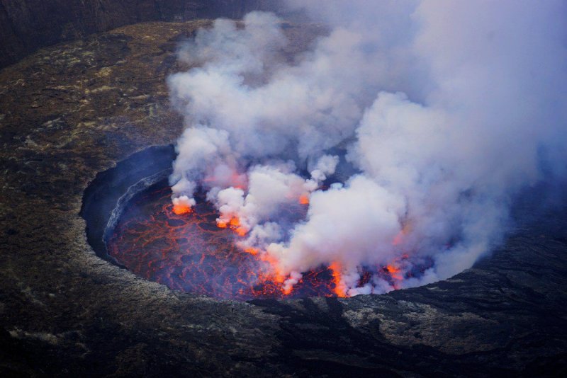 Ньирагонго вулкан извержение
