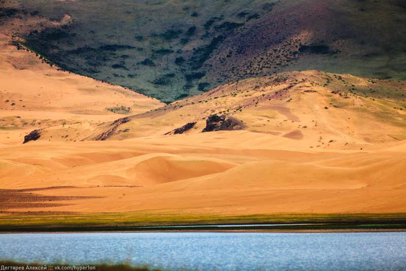 Пустыня в Китае и Монголии