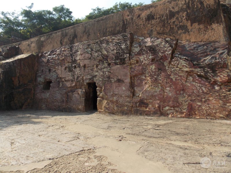 Пещера Гопика, Индия