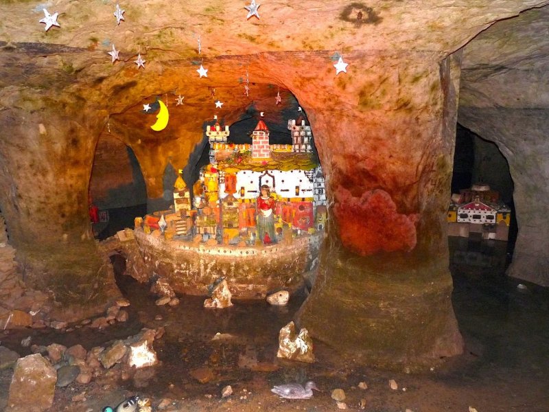 Подземная пещера в Германии Тюрингия