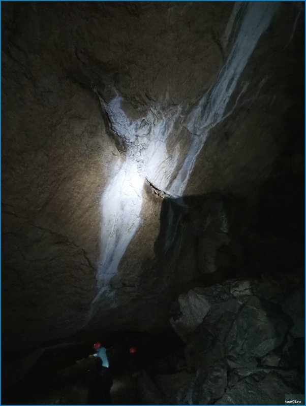 Китайская пещера Эрвандун