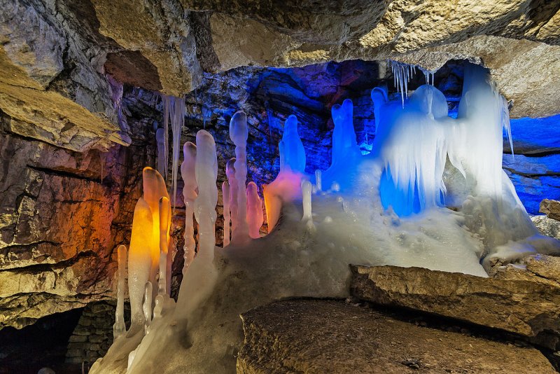 Кунгурская Ледяная пещера грот Данте