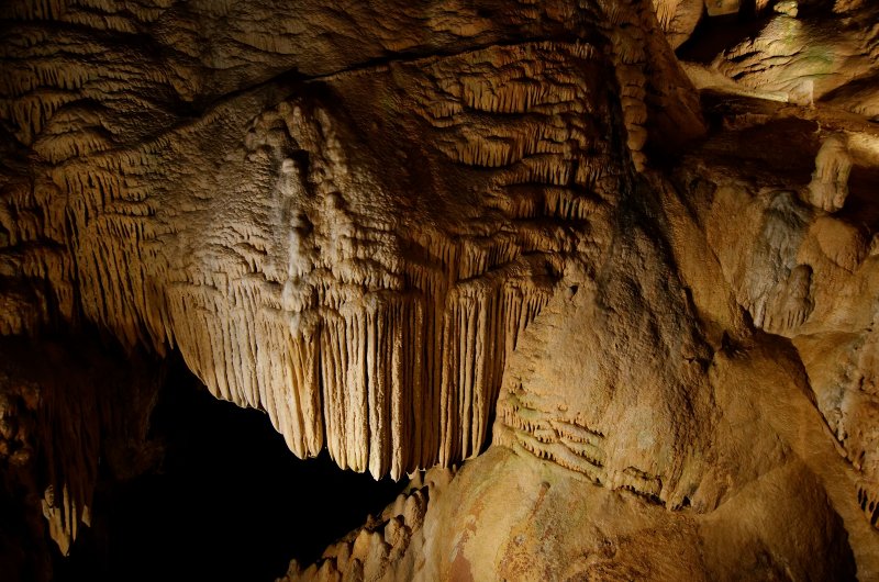Орешная пещера разрез