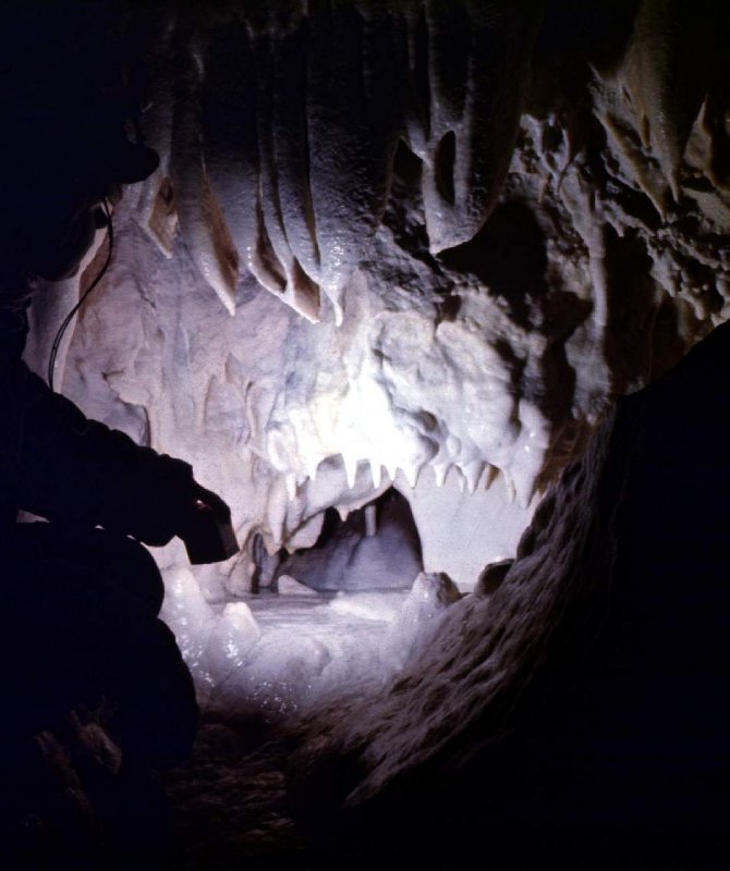 Пещеры Иркутской области