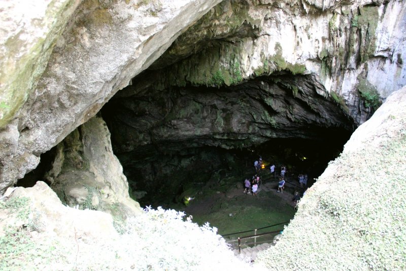 Белобомская пещера Алтай