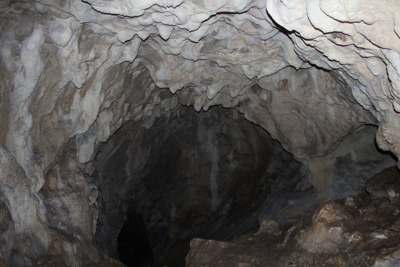 Малояломанская пещера