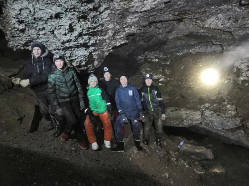 Смолинская пещера сталактиты