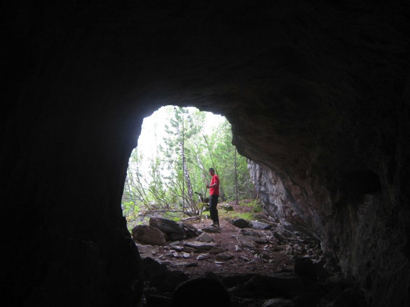 Пещера белый Бом Алтай
