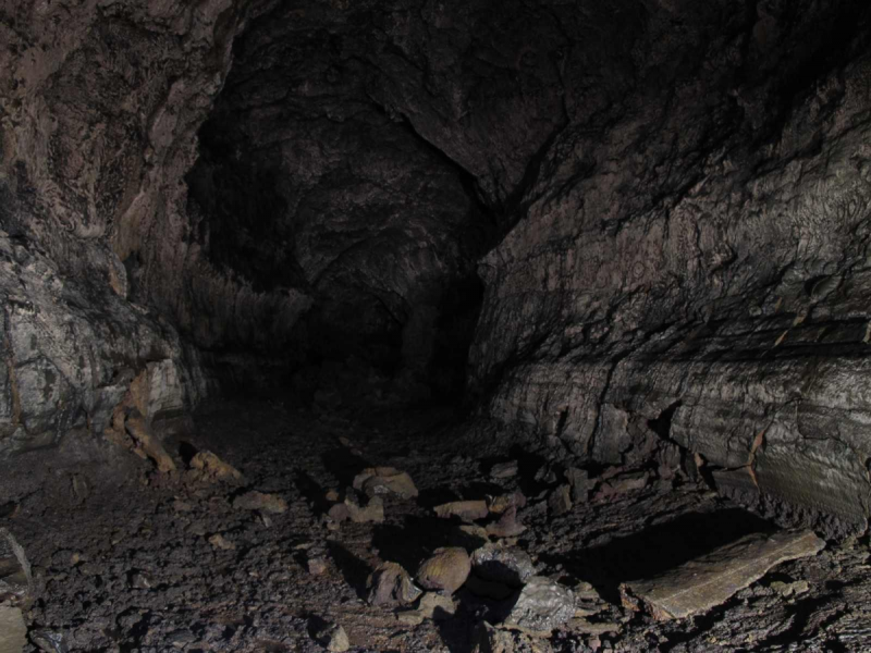 Пещера туннель
