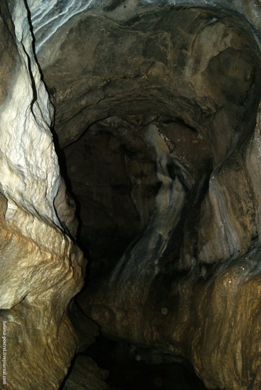Пещера в долине Бишуй