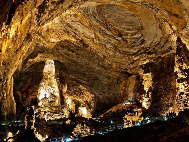 Иран пещера Намакдан