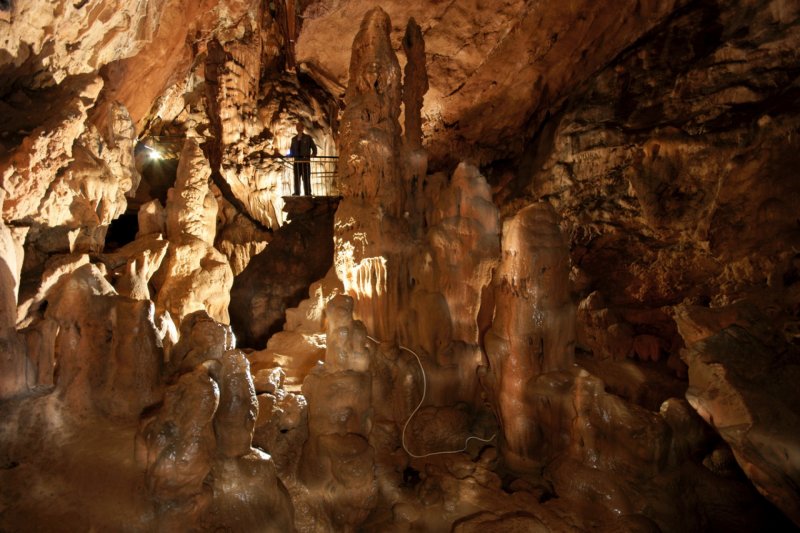 Мраморная пещера (поселок мраморное)