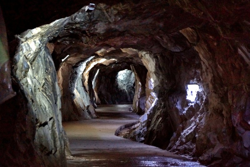 Рускеала Карелия подземные пещеры