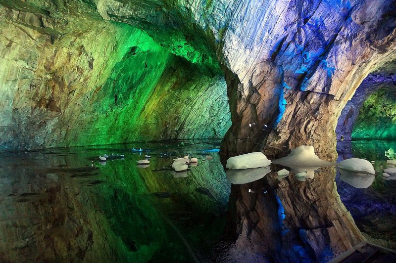 Пещеры в Карелии Рускеала