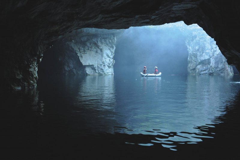 Горный парк Рускеала подземное озеро