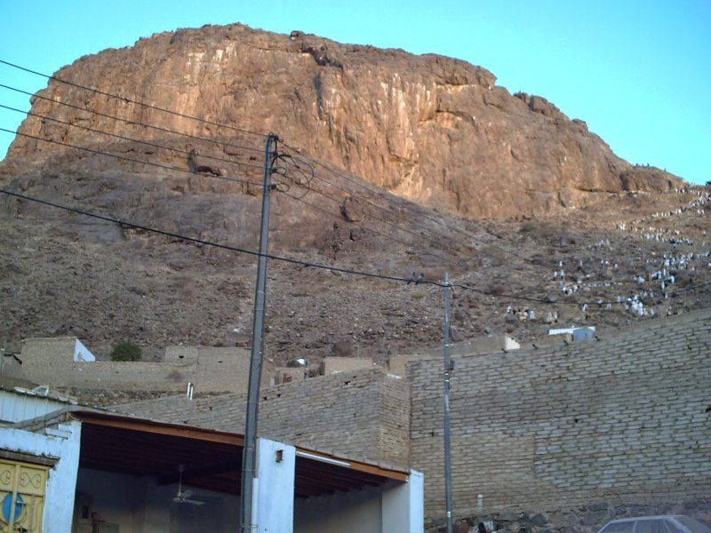 Гора Нур пещера Хира